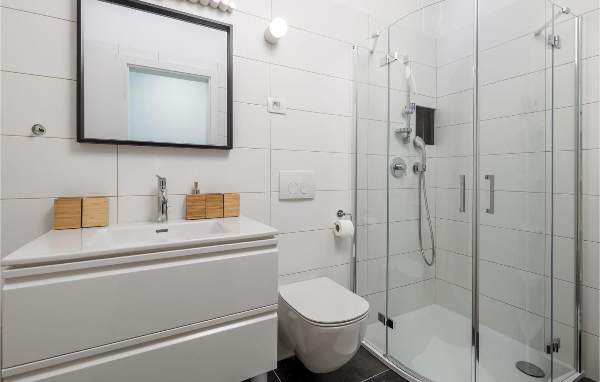 Amazing Apartment In Mali Losinj With Wifi מראה חיצוני תמונה