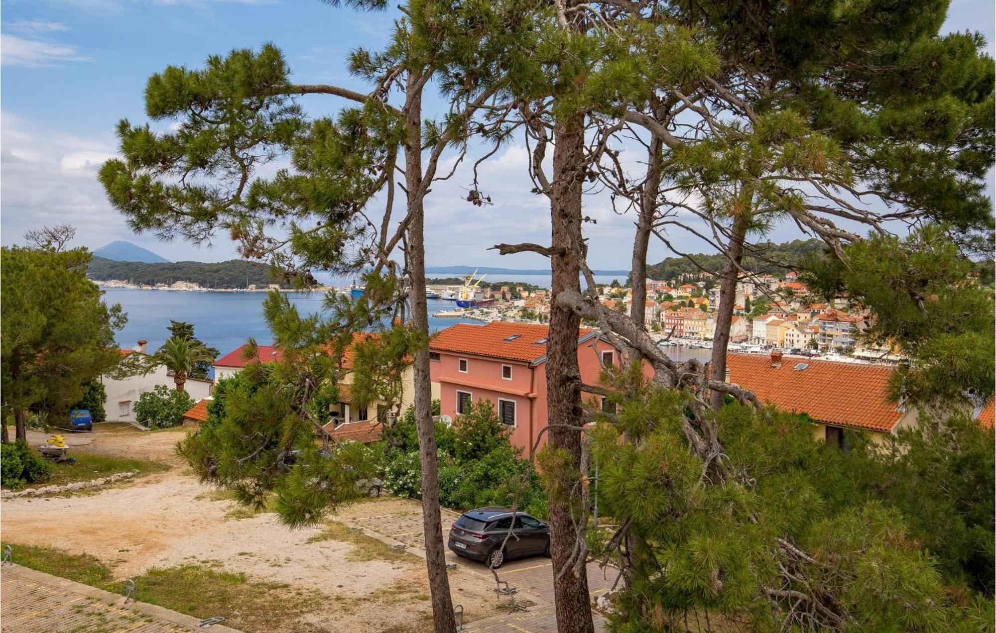 Amazing Apartment In Mali Losinj With Wifi מראה חיצוני תמונה