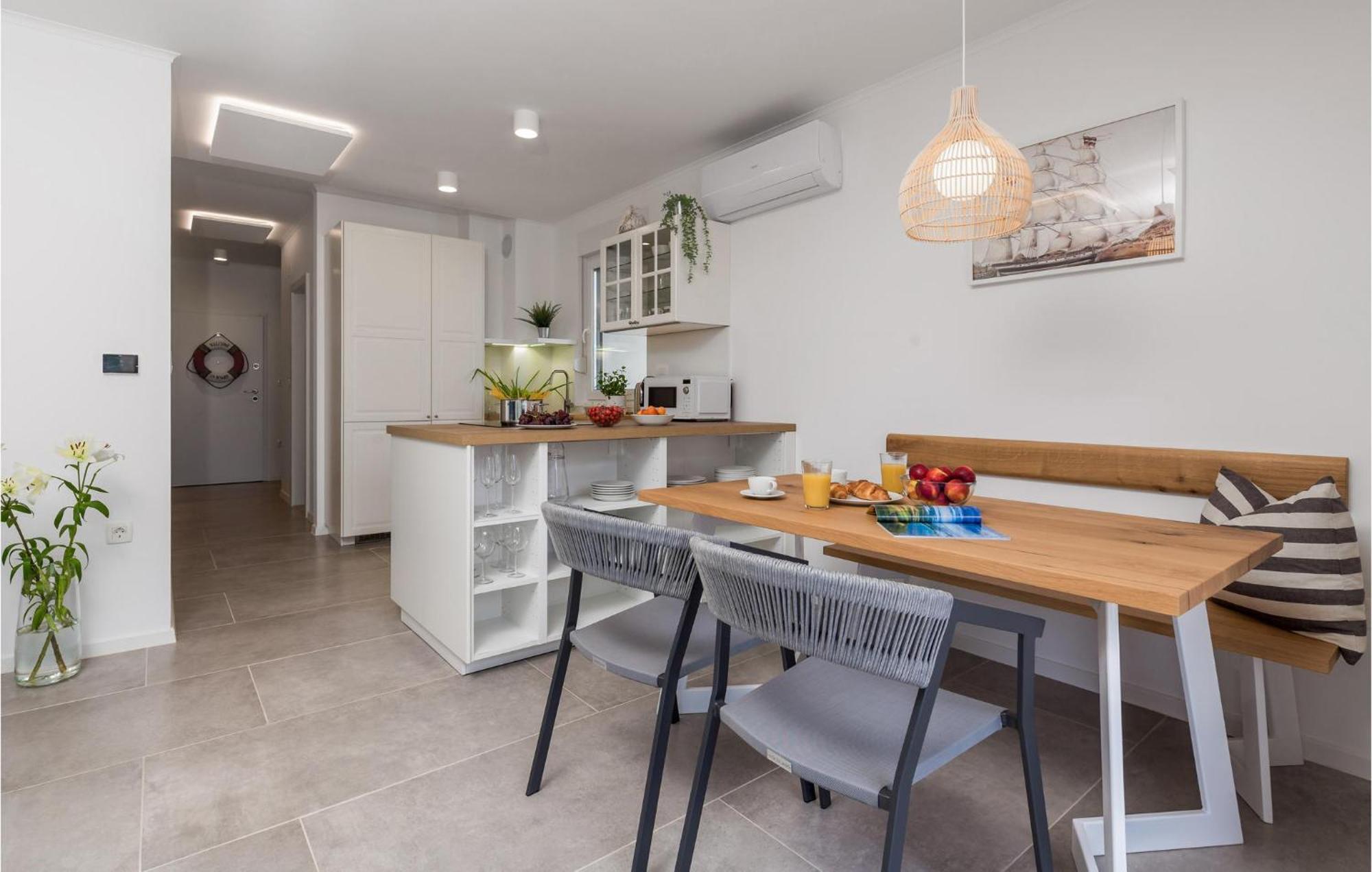 Amazing Apartment In Mali Losinj With Wifi מראה חיצוני תמונה