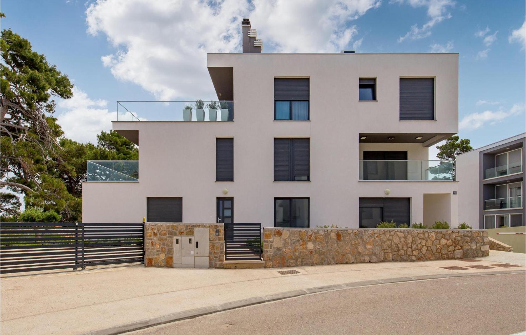 Amazing Apartment In Mali Losinj With Wifi מראה חיצוני תמונה